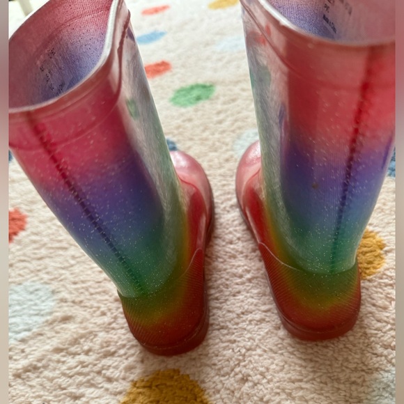 Toddler size 11 rainbow rainboots in very good used condition. - Picture 5 of 5